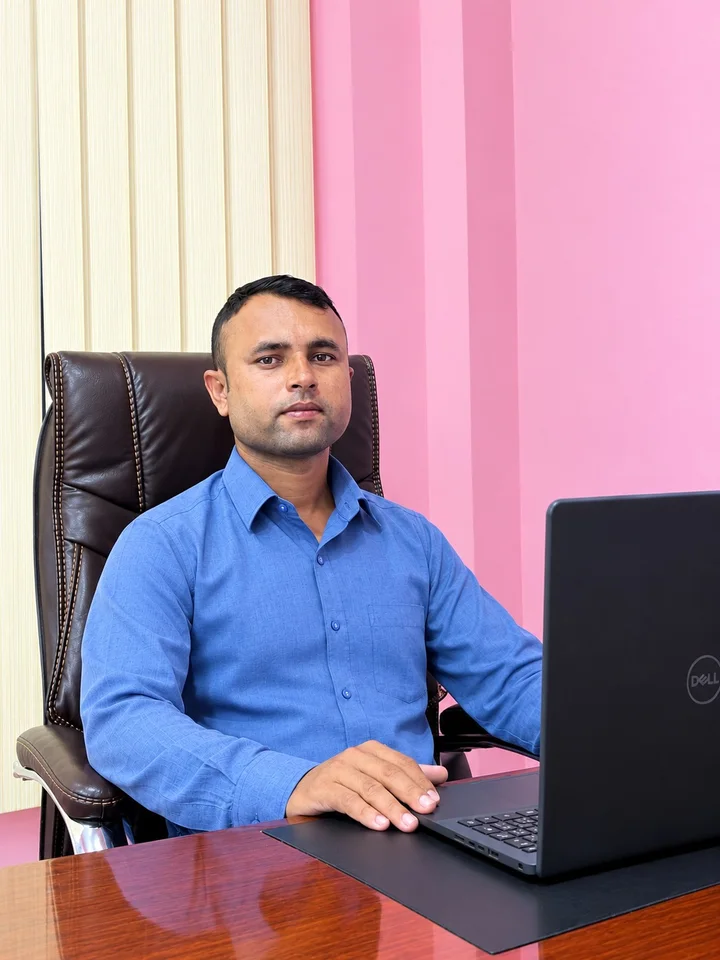 Ramakant Mukhiya, Finance Director